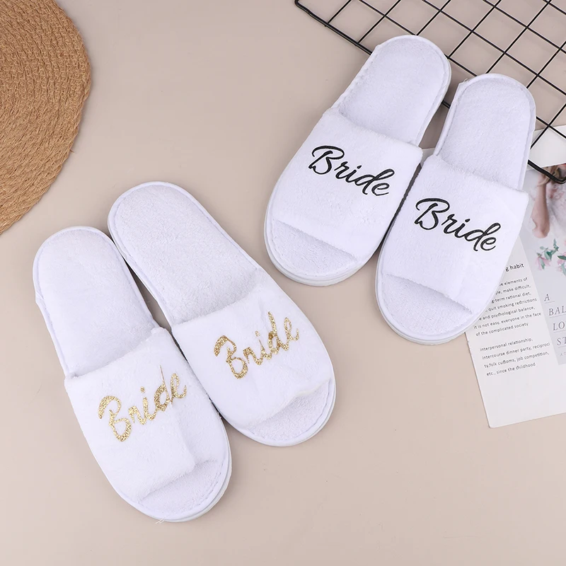 Personalized Wedding Wedding Pajamas Party Slippers Bridal Gold Plated English Letter Slippers Hotel Rooms Disposable Slippers