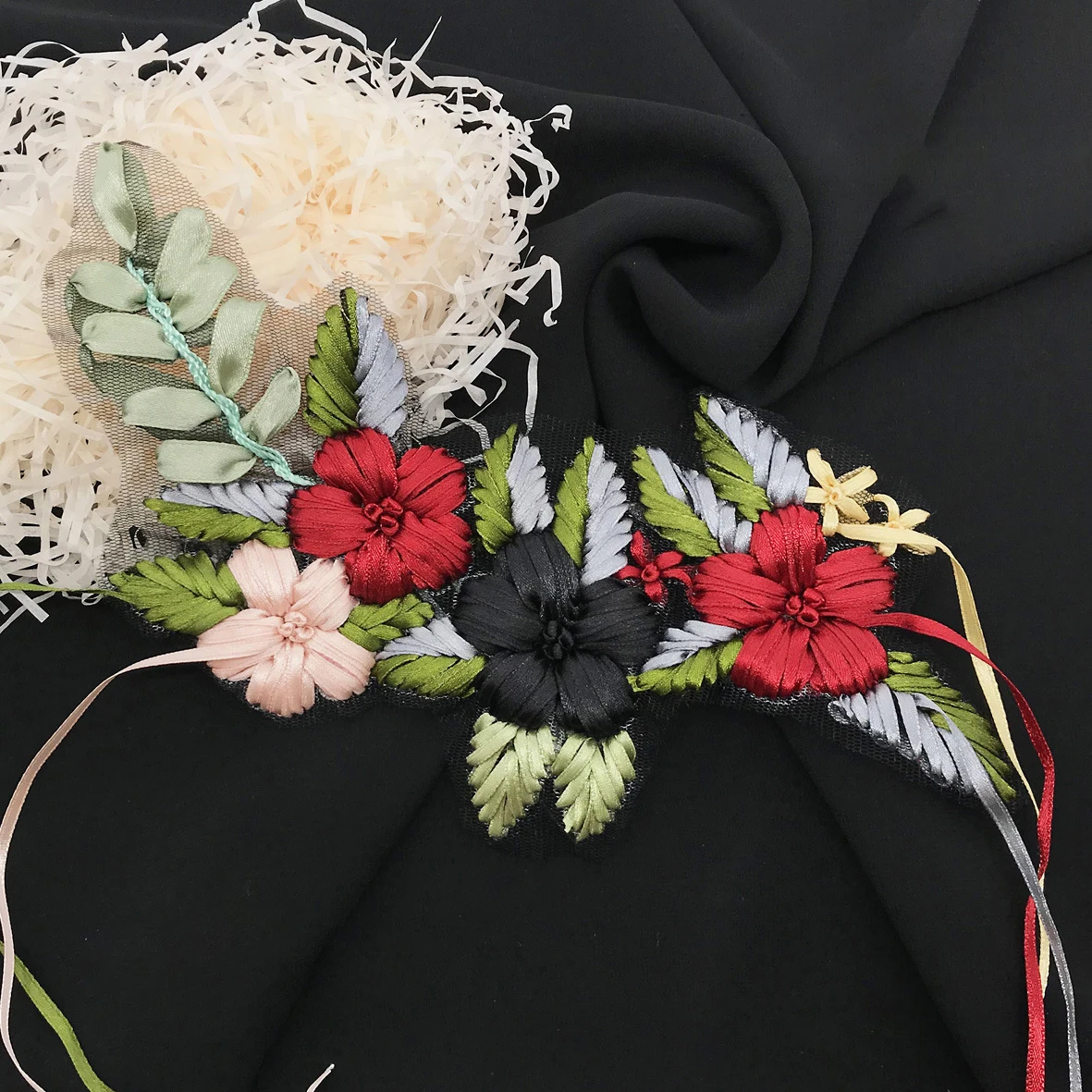 

5pcs retro ribbon embroidery flower cloth patches for Clothes DIY Pillow Accessories flower cloth patch