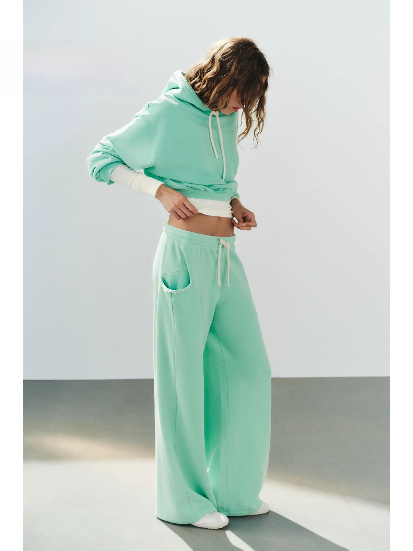 Casual Straight Leg Pants Drawstring Waist Green Mint Color Block Cuffed Pocket Loose Fit Versatile Ladies Fashion 2026 Autumn