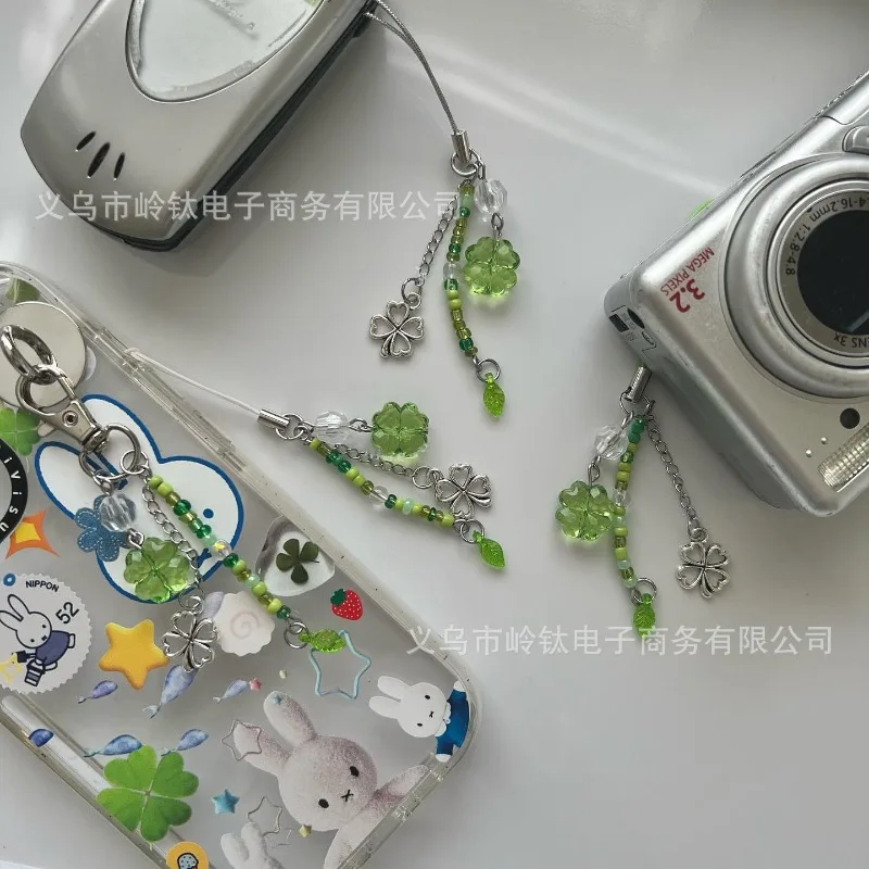 Green Lucky Four-leaf Crocodile Mobile Chain Handmade Beaded Bag Elf Like Ingenious Trendy Fresh Advance Guard Simple Pendant