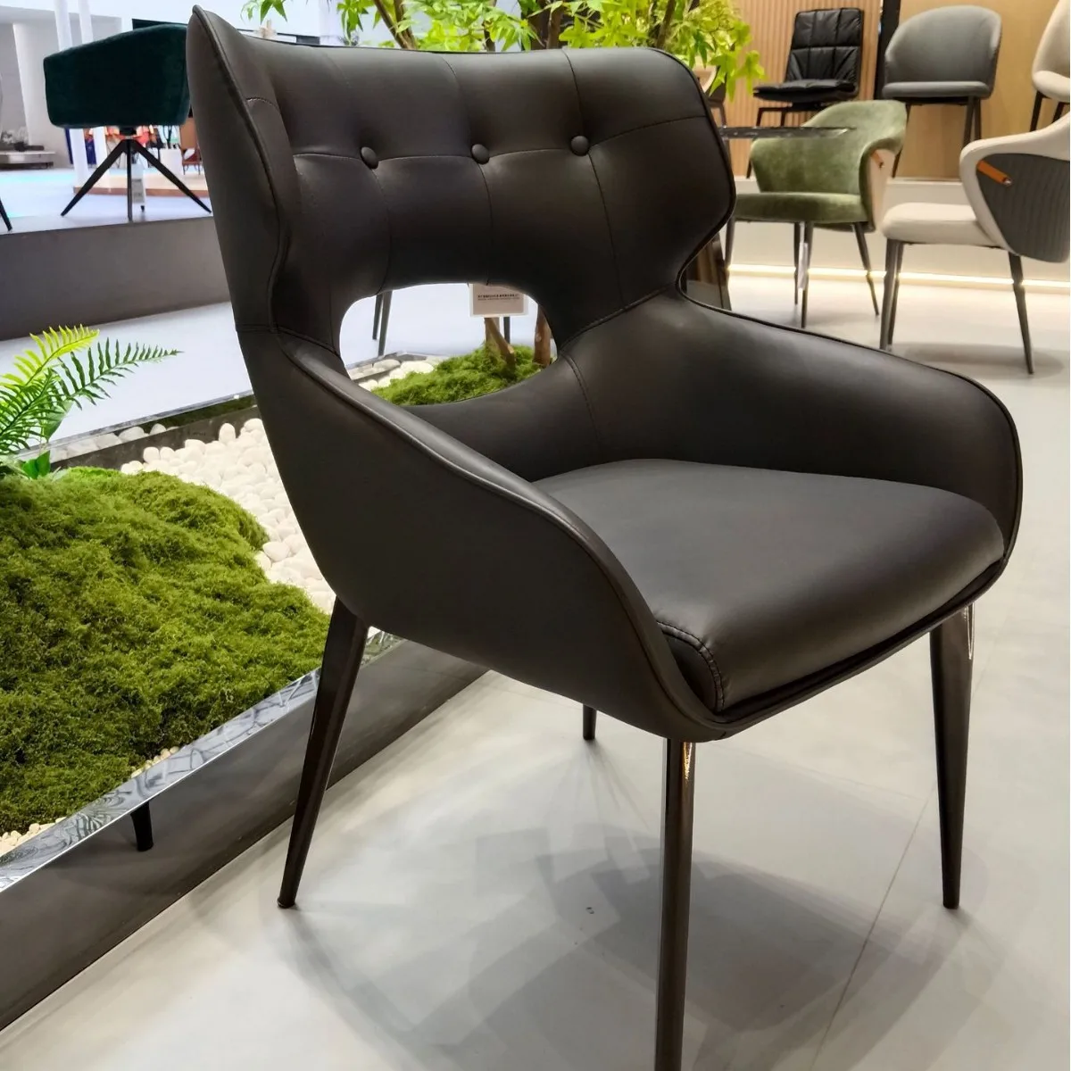 

Ergonomic Design Light Luxury Leather Dining Chair Italian Minimalism Casual Comfortable Soft Backrest Metal Legs Home Furniture