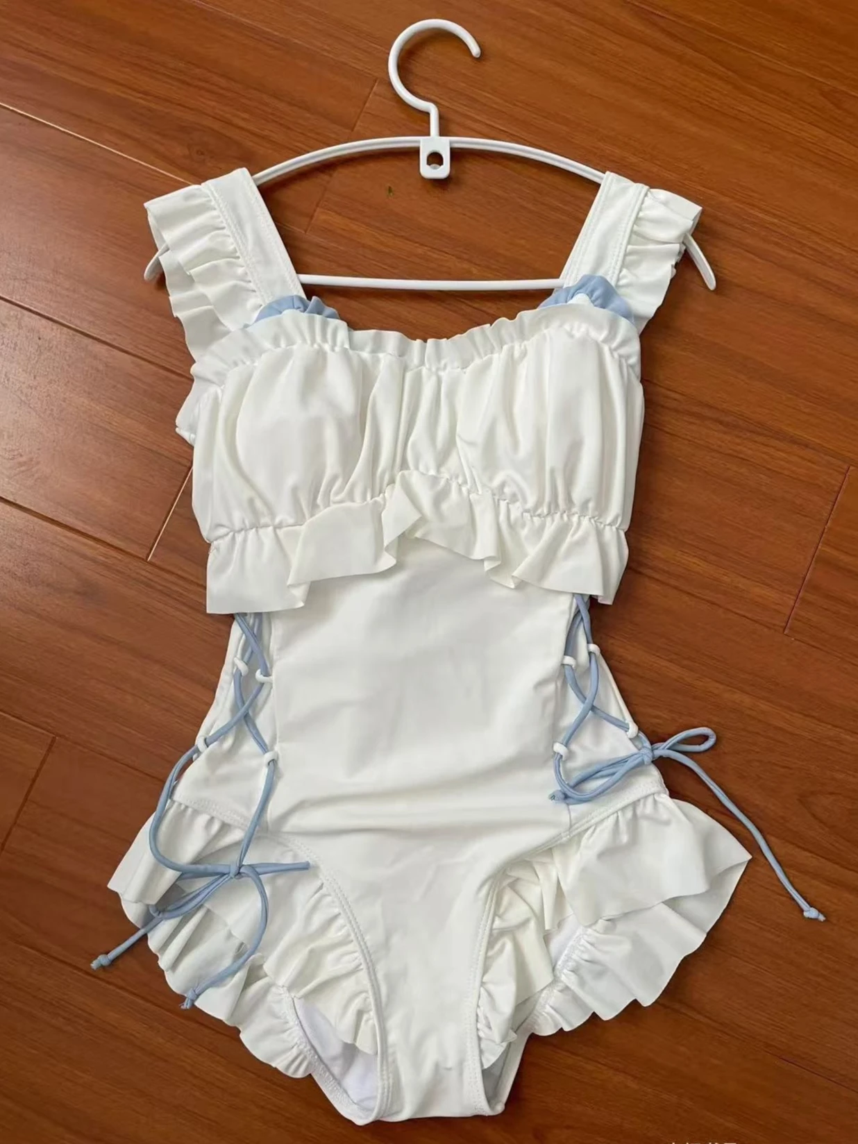 

Модный комплект бикини Y2K с высокой талией и кружевным принтом для женщин, облегающий, шикарный, для пляжа и вечеринок, мягкий, новинка 2026 года