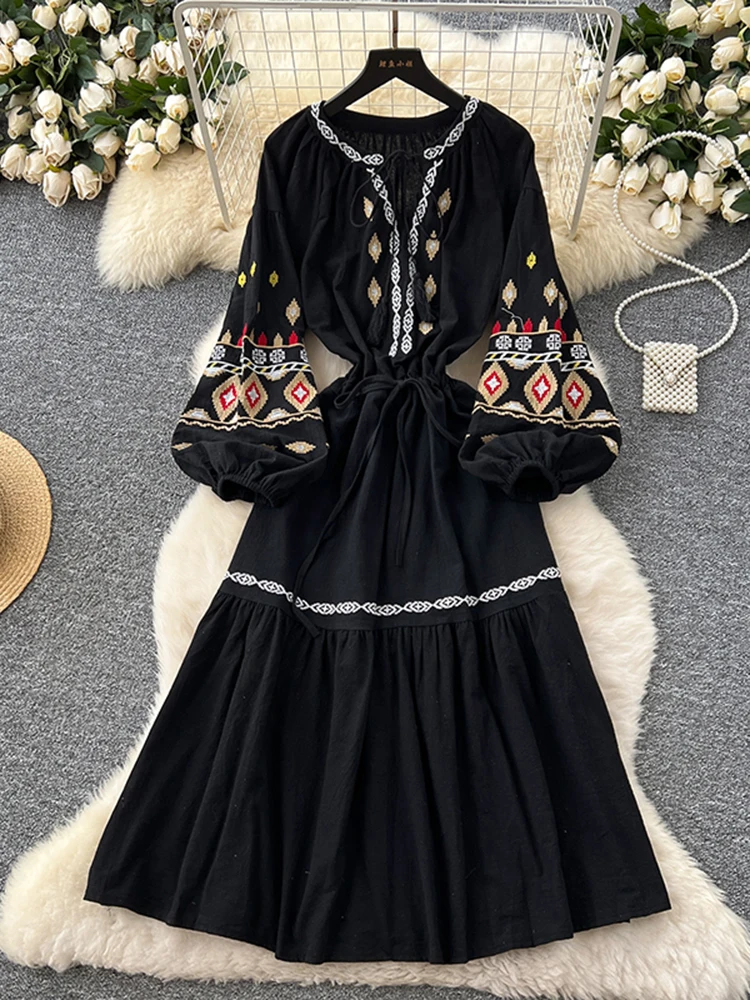 Spring Autumn Literature Retro Embroidered Dress Women's New Black Laced  Lantern Sleeve Vacation Storm Simia Long Dress D16 - AliExpress 200000345