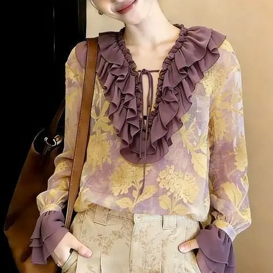 

Французская блузка с рюшами и принтом, женская, с длинным рукавом, легкая, роскошная, омолаживающая, в иностранном стиле, модный топ, новинка весны 2026 года