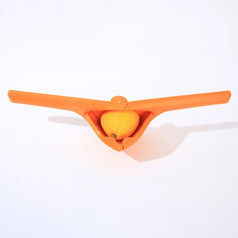 Lemon Squeezer Effortless Hand Citrus Press Food-grade Plastic Manual Juicer Squeezer For Lemon Lime Cirtus Orange view 5