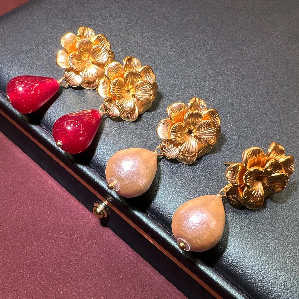 French medieval earrings, ruby matte bead brushed floral temperament vintage niche copper high-end earrings