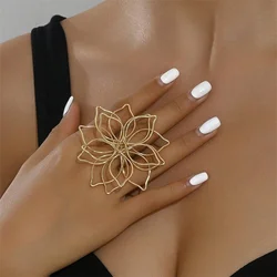 Fashion Gold Color Round Hollow Out Flower Big Ring For Women Trendy Metal Finger Ring Hip Hop Statement Party Jewelry