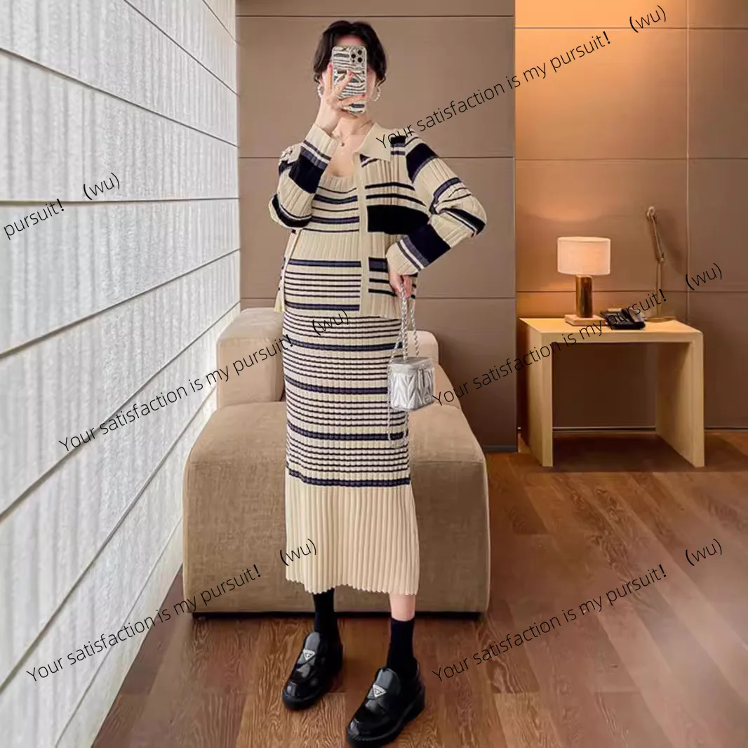 Pakaian hamil musim semi dan musim gugur bergaris gaya harum ringan kardigan tipis gaun rajut setelan dua potong musim gugur