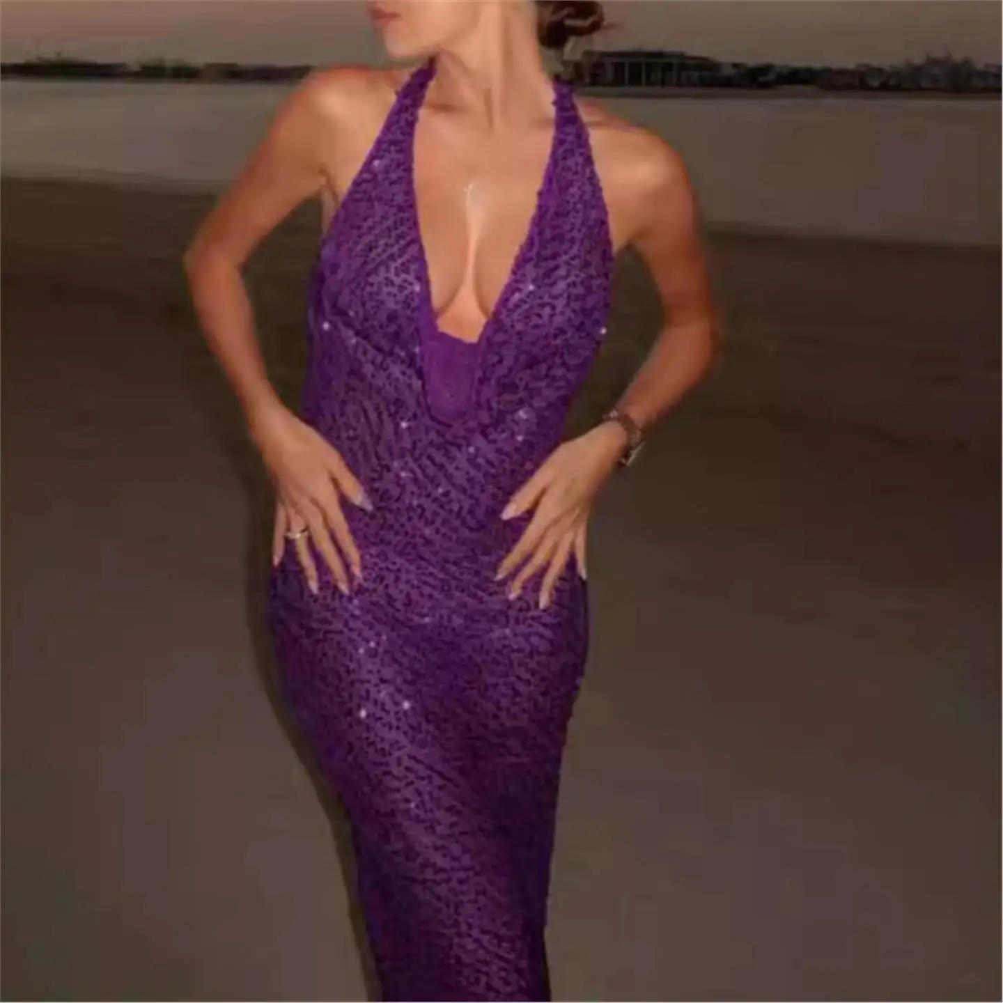 Summer New Long Sequin Fishnet Dress See through Backless High Waist Tailored Skirt for Women City Walk Elegant Lady Style