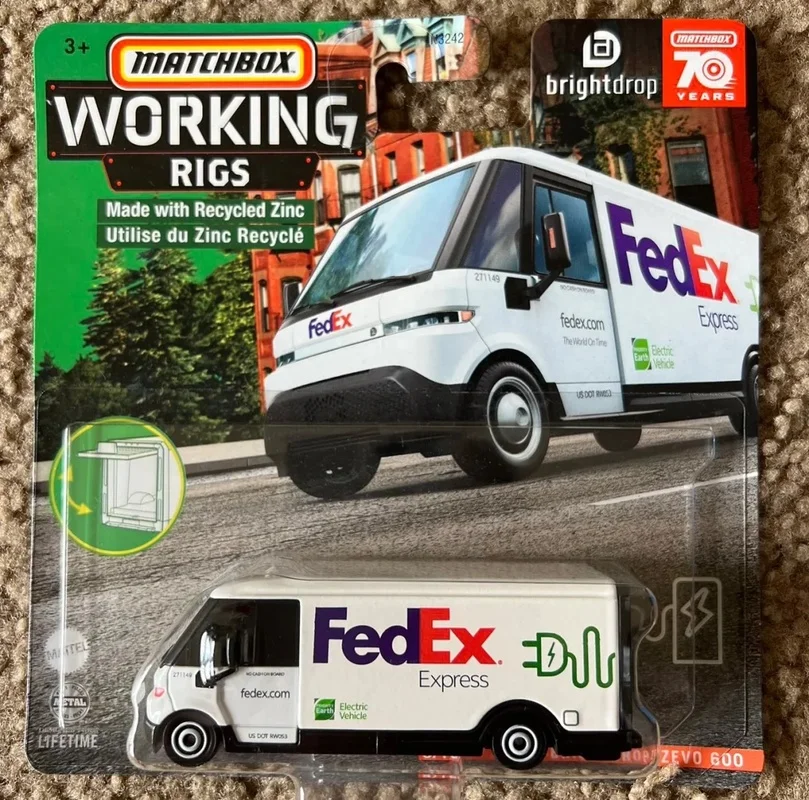 

Matchbox Car Working Rigs Children Toys for Boys 1/64 Coche Diecast Metal 70 Years Sepcial Pierce FedEx Express Mr. Greens N3242