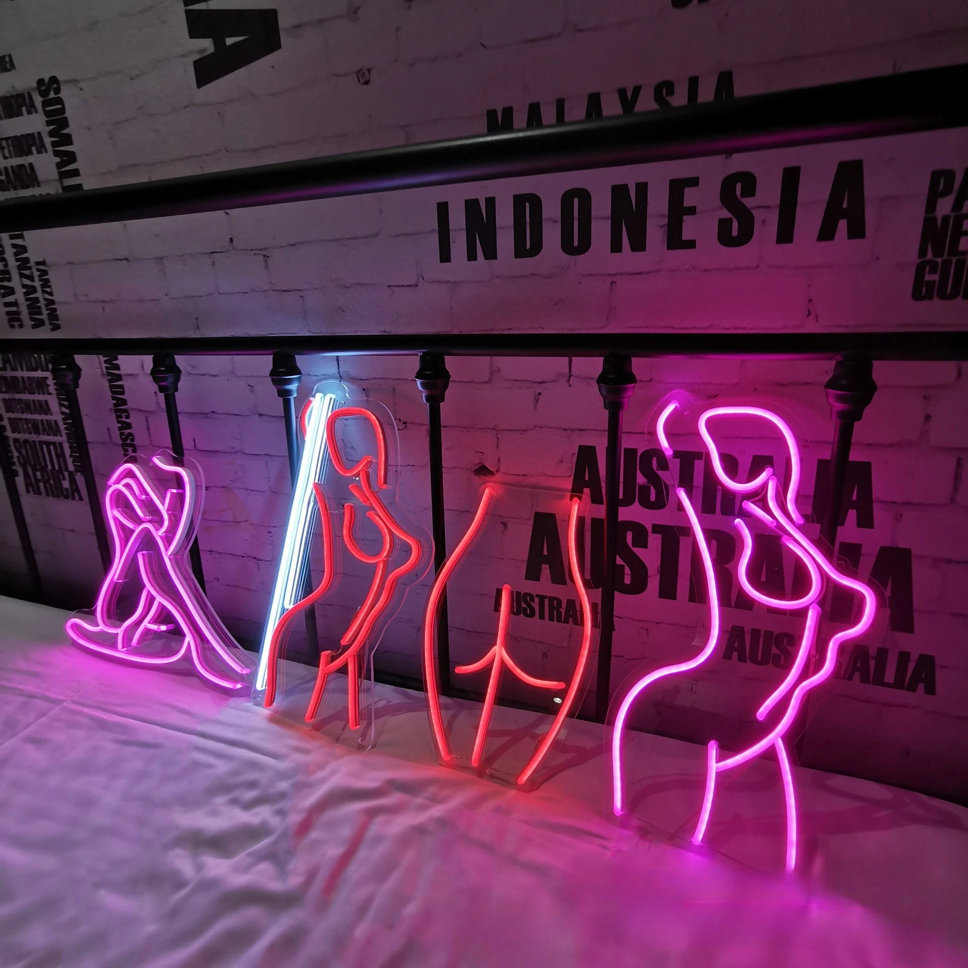 Lady Neon Sign USB Dimming LED Light Sign for Preppy Room Decor Light Up Sign for Birthday Party Decoration Christmas Gift