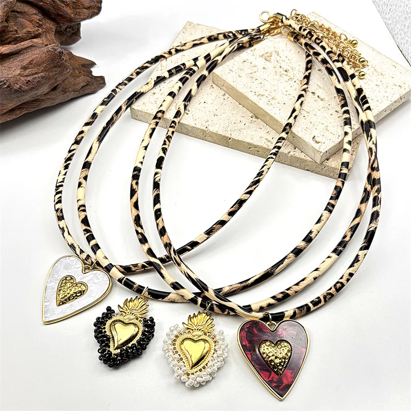 

Sacred Heart Glass Beads Pendant Necklace for Women Girl Stainless Steel Gold Color Amulet Leopard Print Pu Choker Chain Jewelry