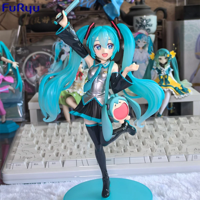 

FuRyu TENITOL Hatsune Miku UWA Series Soft Smile Pain Pack 21CM PVC Anime Figurine Collection Model Toy