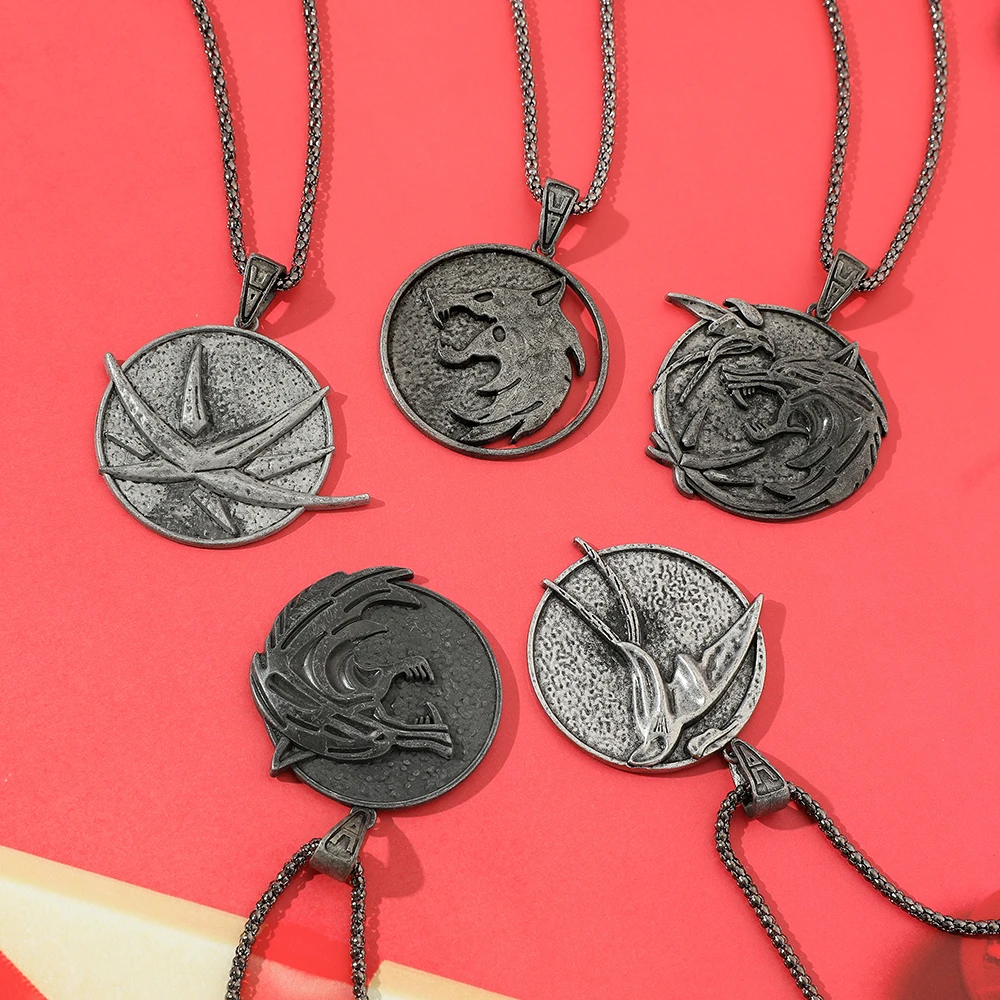 Retro Punk Wizard Necklace Monster Hunter Wild Wolf Hunting Head Logo Pendant Game Cosplay Accessory Jewelry Gift - view 4