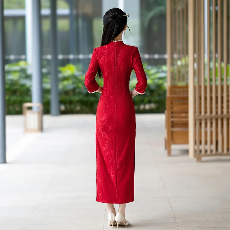 Embroidered Red Chinese Long Style Improved Cheongsam Young Style Women\'s Retro Long Sleeve Wedding Dress Qipao