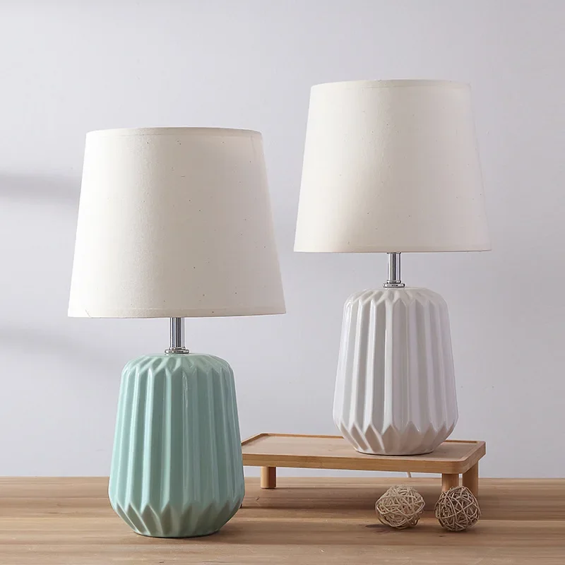 Nordic Simple Green Ceramic Vase Table Lamp New Chinese Cloth Bedroom Lighting LED Dimmable E27 Bedside Living room Desk Fixture