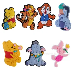 Sandalias de dibujos animados para niños, accesorios de PVC, 1 piezas, oso Pooh, lechón, Tigger, fiesta, regalos, gran oferta, Verano