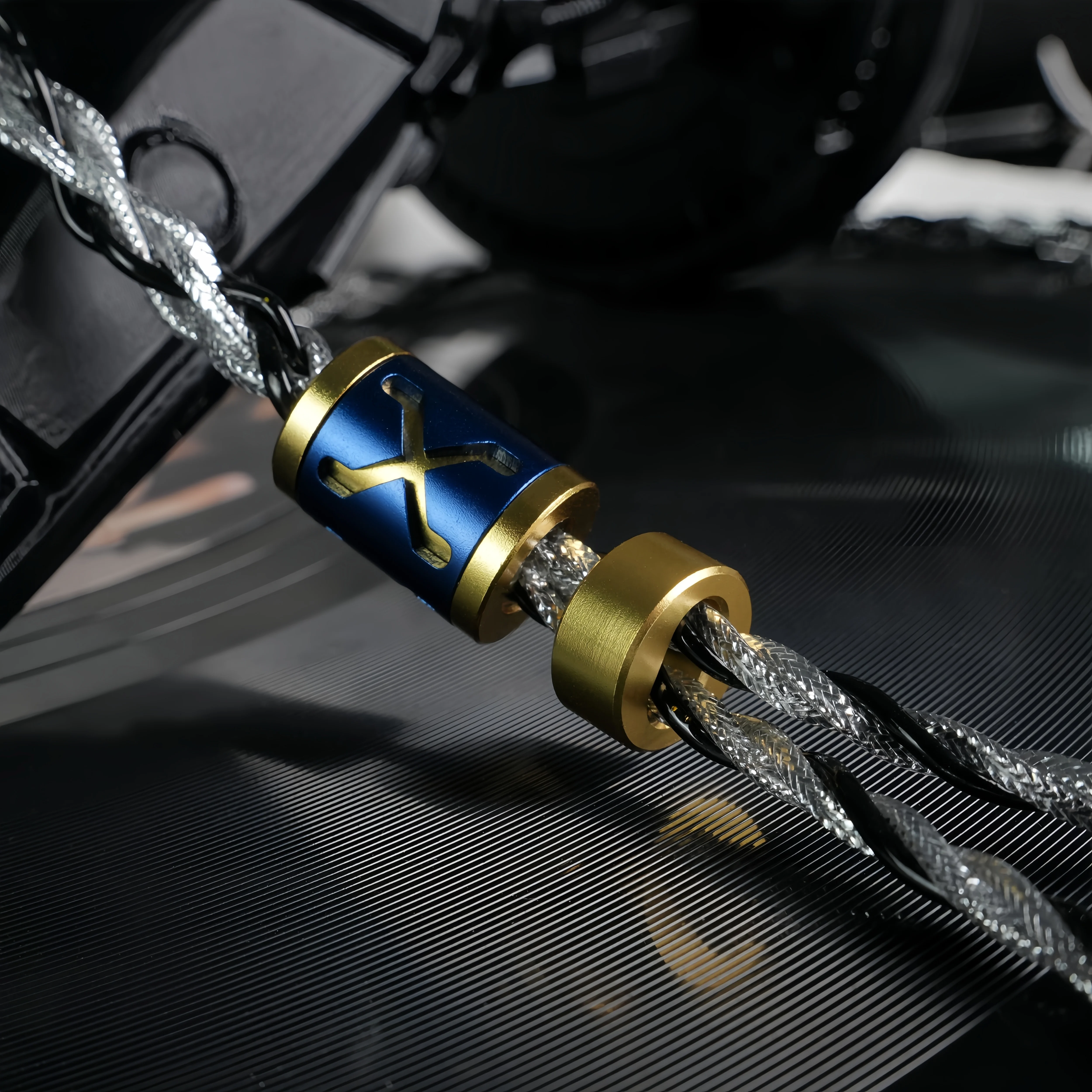 ZiSin-303 IEM Cable Earphone Upgrade Cable 6.35/4.4/3.5/2.5 mm MMCX 0.78 for Bravery F1 AKG MK4 IEM view 4