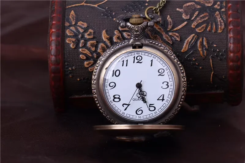 0  Rabbit Zodiac Embossed Pocket Watch Retro Chinese Bronze Design Casual Men Women  Quartz Chain Unique