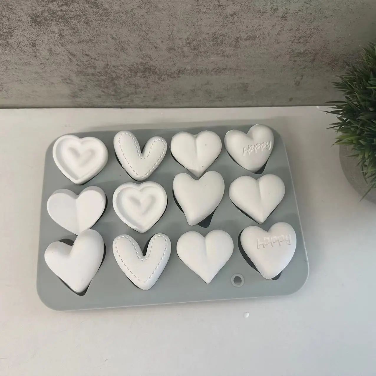 Molde de silicona en forma de corazón para el Día de San Valentín, 12 agujeros, decoración del hogar para boda, regalo de vacaciones DIY, molde de silicona de yeso