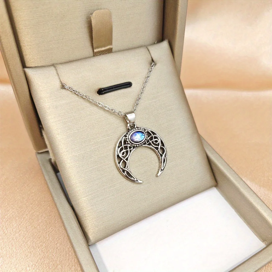 Fashionable moon wrapped necklace as a jewelry gift for women\'s birthday parties and anniversaries  aesthetic pendants