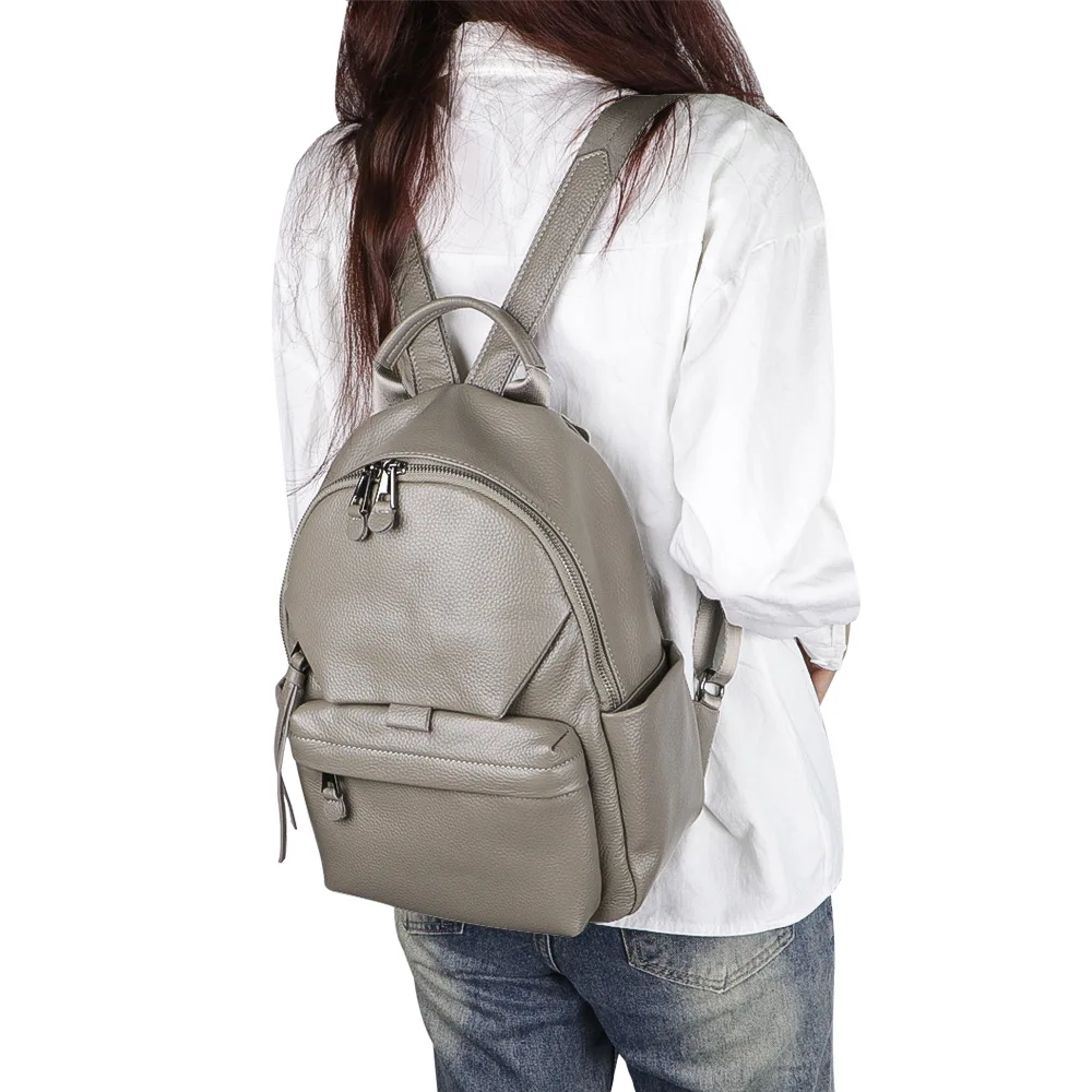 2024 New Genuine leather Ladies Fashion Backpack Large capacity simple Knapsack commuter leisure handbag