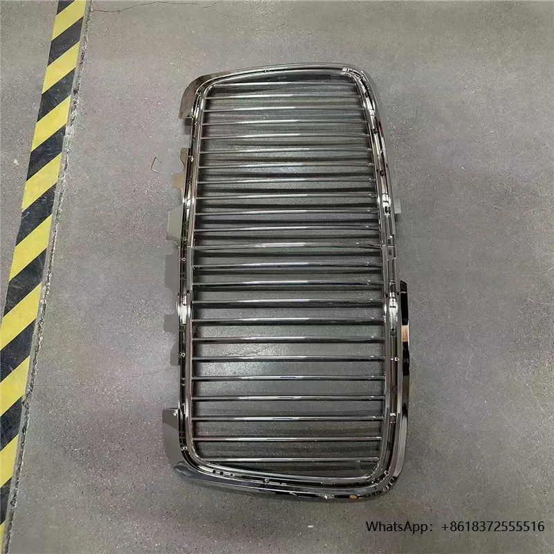

DABS Glossy Black And Chrome Front Grille For Bentley Azure 2024
