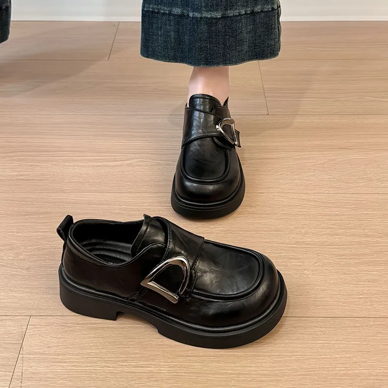 

Женские кожаные туфли 2026: Новые ретро-лоферы на толстой подошве «Пончик» для весны и осени