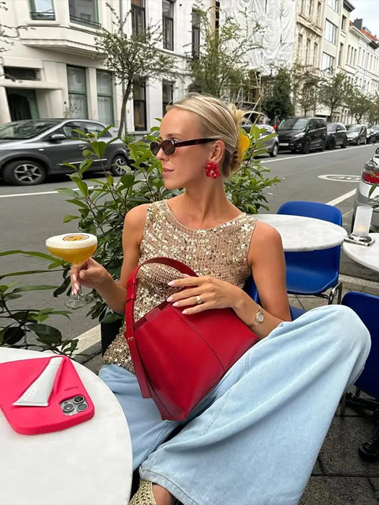 شيك الشارع الترتر محبوك قميص المرأة مثير بريق الصلبة أكمام سترات جوفاء الإناث 2025 الصيف موضة ريترو القمم #5