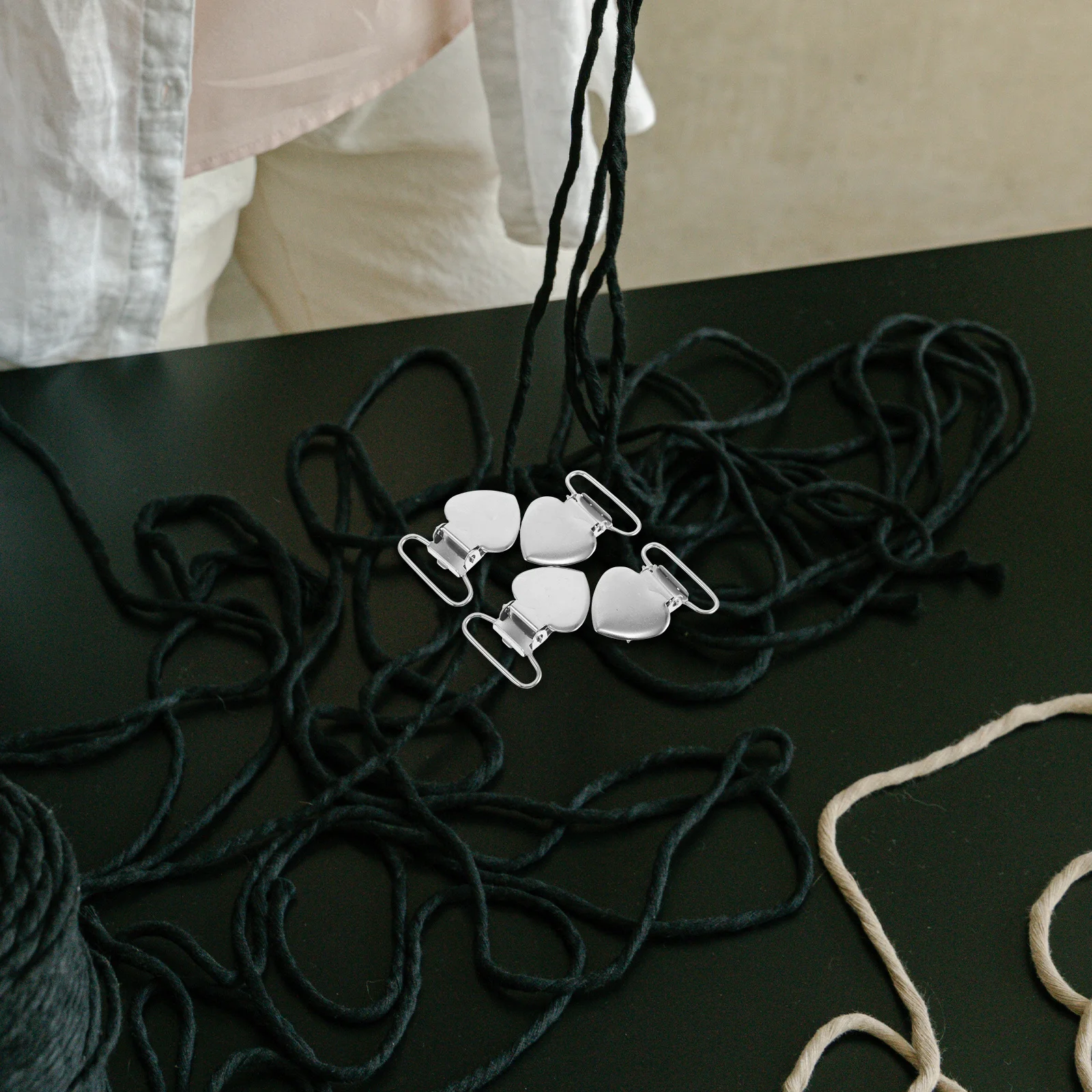 

1 set 1 Set Adjustable Embroidery Hoop Clamp With Stable Grip Portable Fabric Holding Clip For Diy Quilting Stitching Crafts