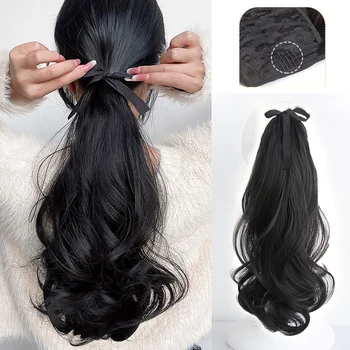 Fibra sintetica ad alta temperatura da 18 pollici Coda di cavallo con coulisse Estensione dei capelli Coda di cavallo ondulata Estensione Clip-In Coda di cavallo per capelli
