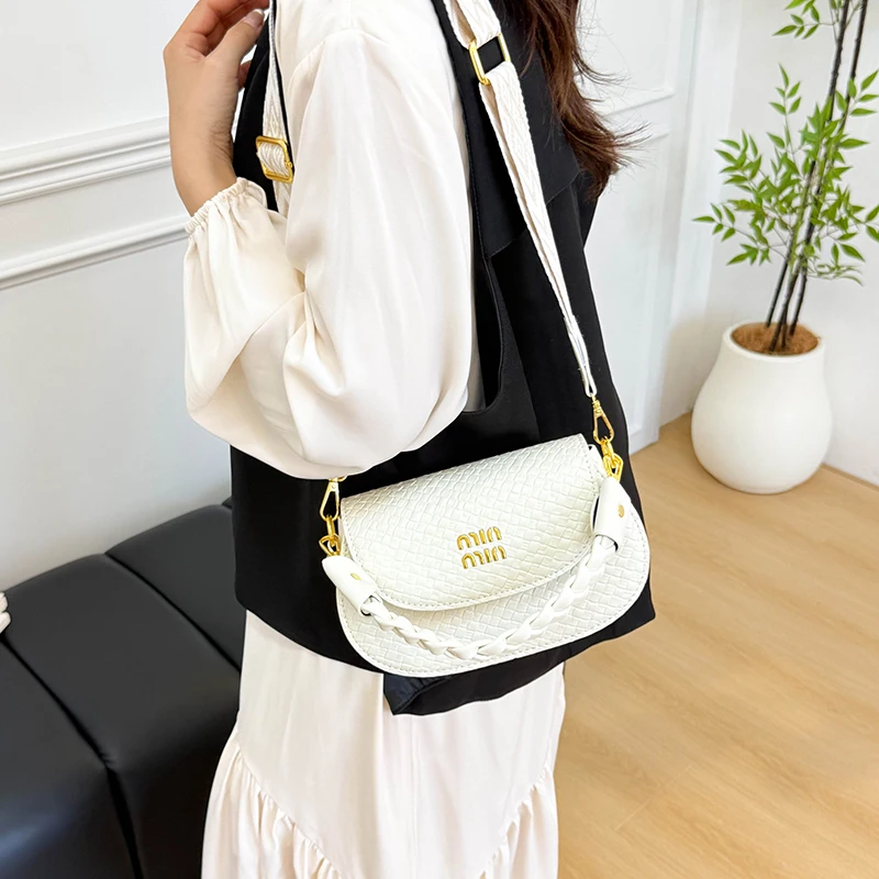 

Elegant Ladies Crossbody Bag, Leather With Adjustable Chain, Popular Classic Luxury Brand Fashion Statement