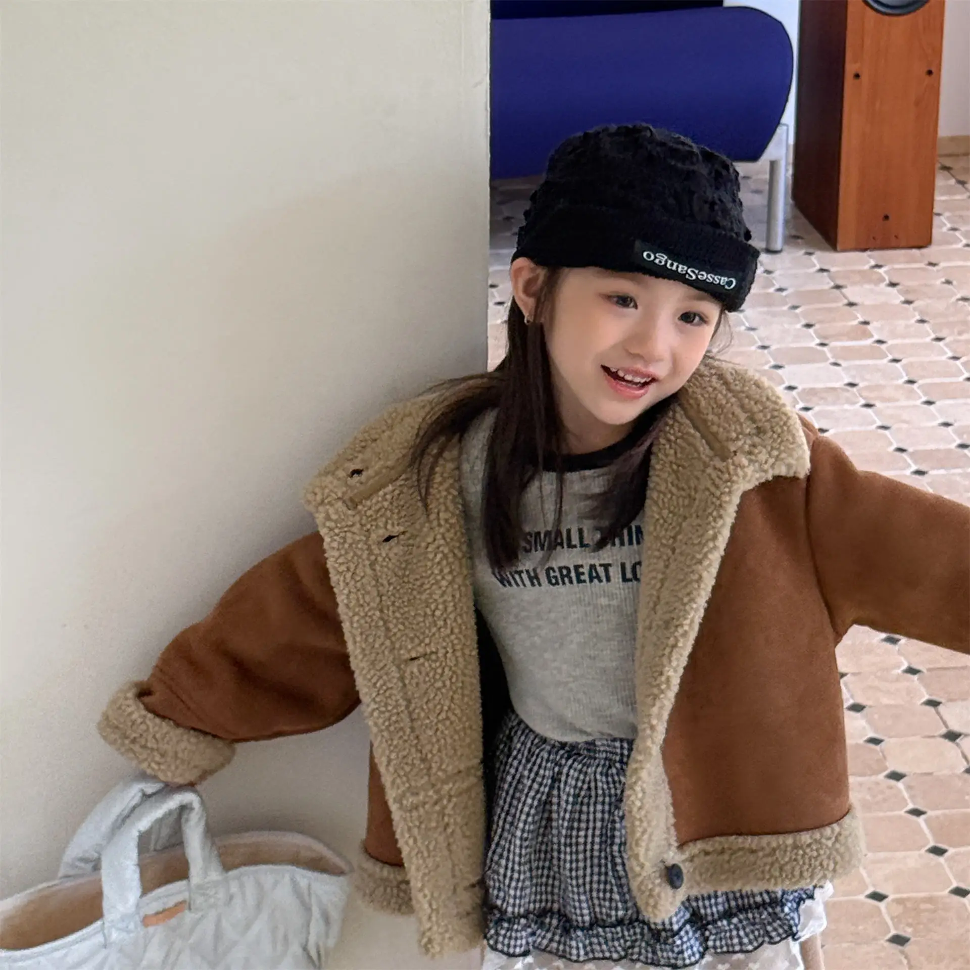 Childrens Coat 2025 Winter New Korean Version Fur Integrated Cotton Coat Daily Fashionable and Casual Versatile Temperament
