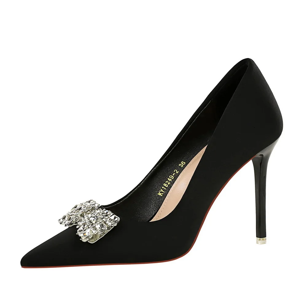 

[LANG YUN] Trend Luxury Brand Women's Shoes Classics Pumps