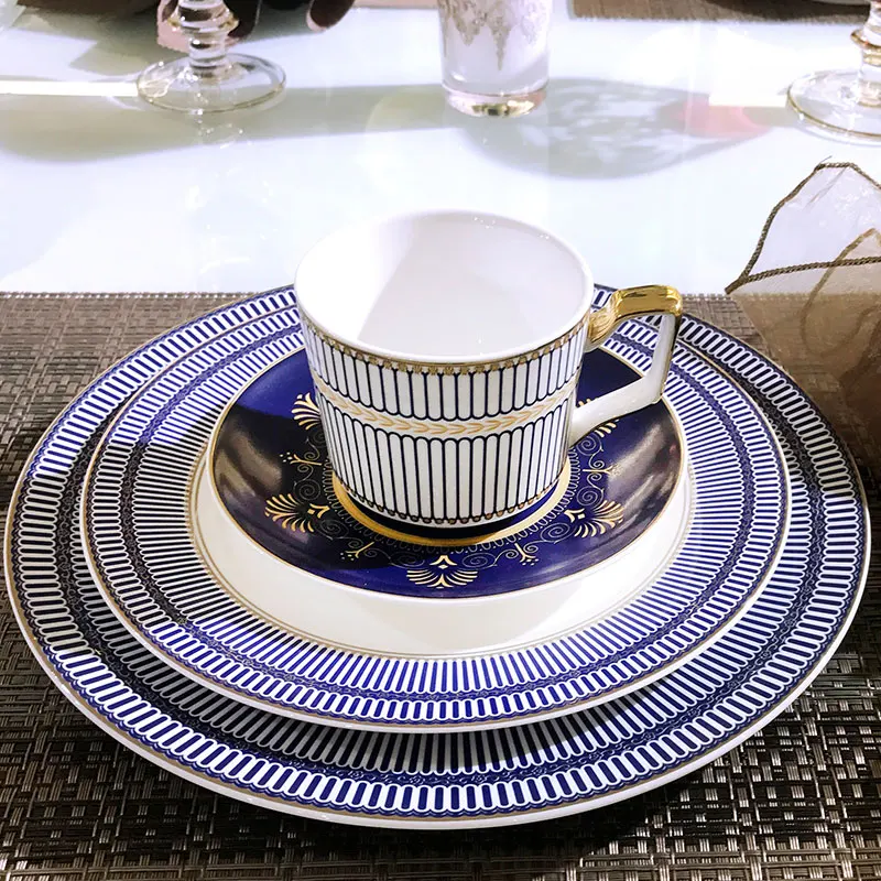 

Plate set bone China tea cups and saucers Western-style serving plate salad plate coffee cup set kitchen gold charger plates