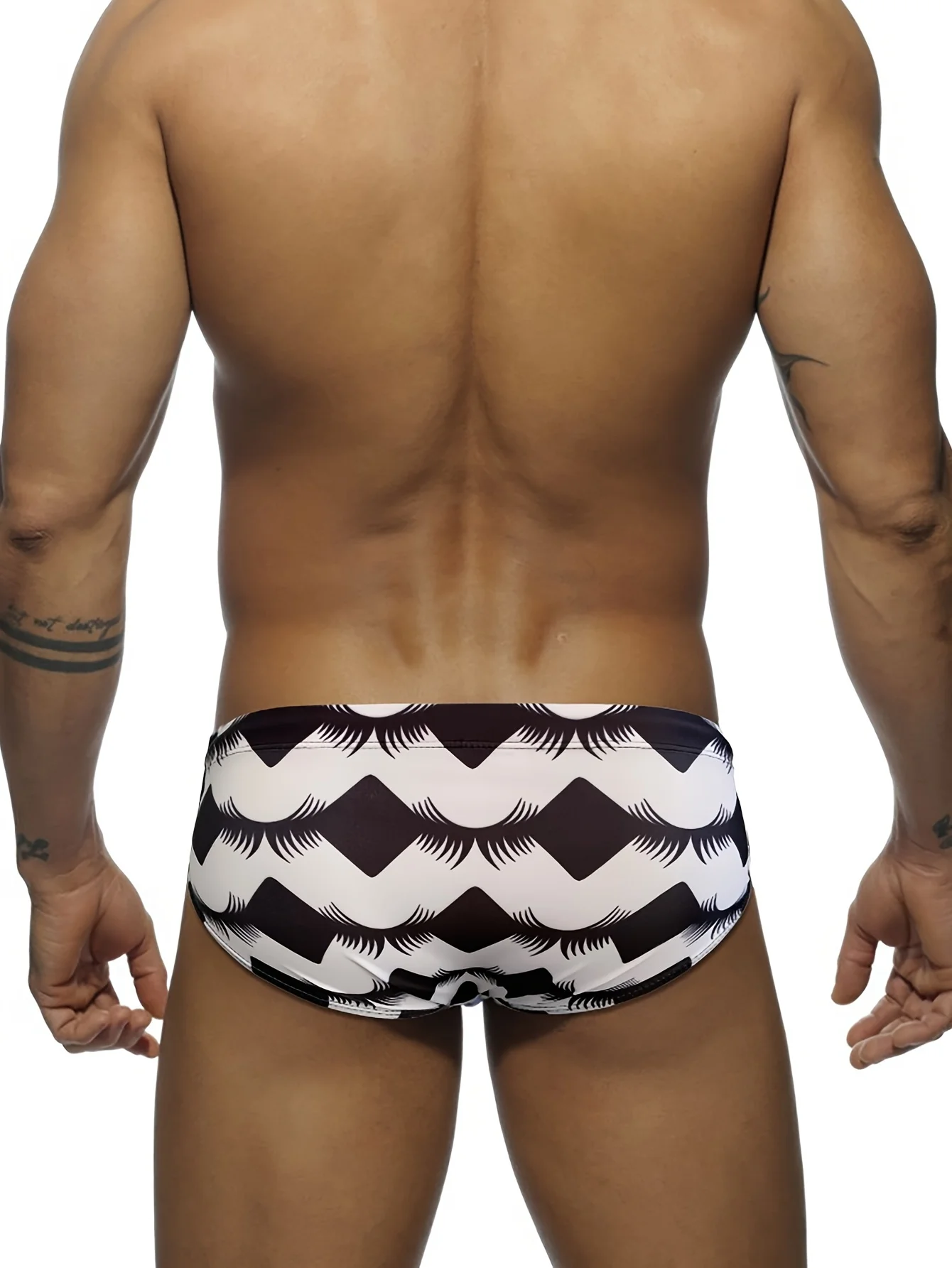 Men's sports triangle swimming trunks with diamond print pattern and drawstring, high bounce dry swimming and surfing shorts