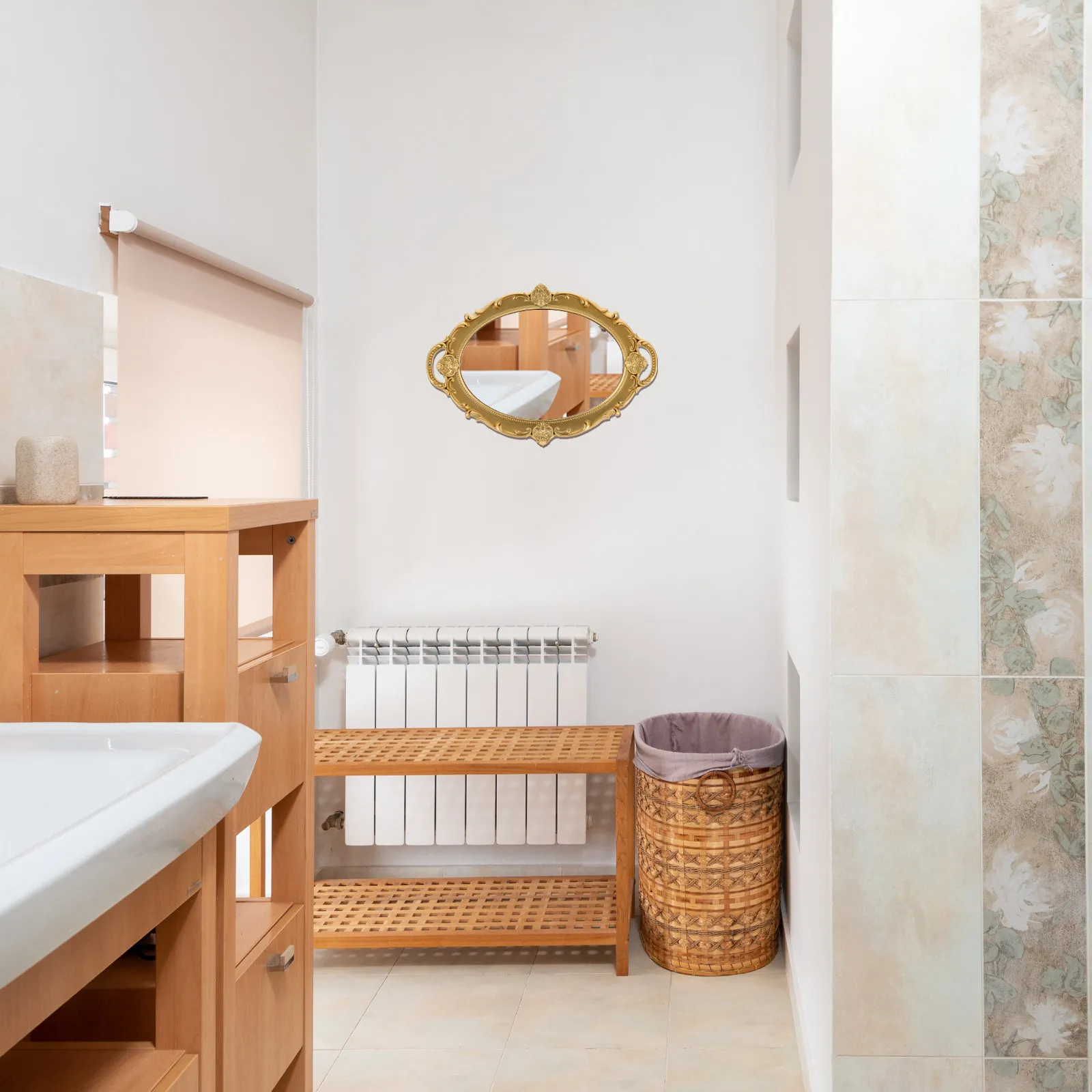 

European Style Vintage Makeup Mirror Resin Glass Standing Design Stable Base Compact Size Dressing Room Vanity Home Decor