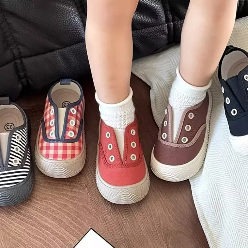 

Новинка осени 2024, детская повседневная обувь на мягкой подошве, детская домашняя парусиновая обувь, детская прогулочная обувь для мальчиков и девочек, размер 23-30