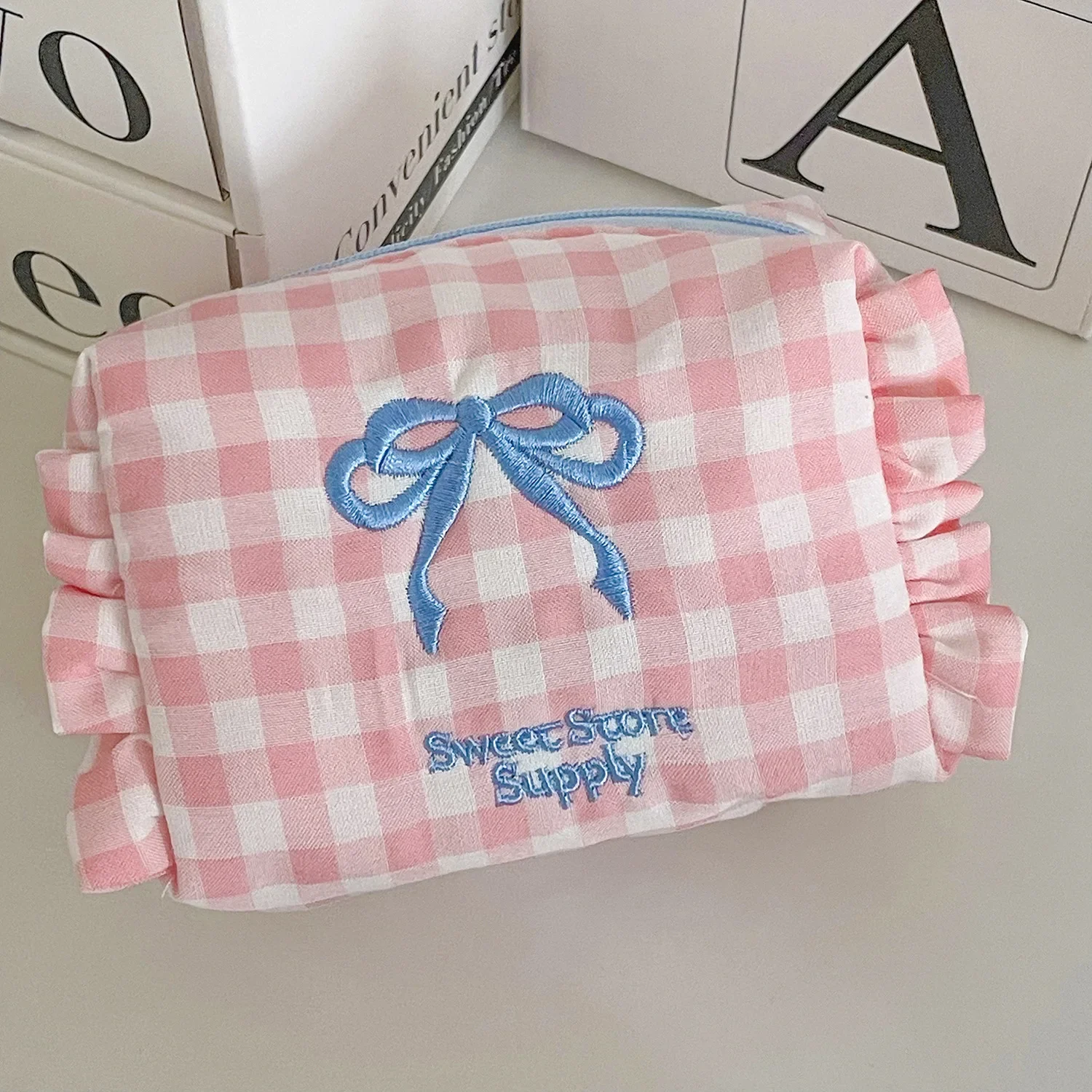 1pc Bow Embroidered Cute Cosmetic Bag Large Capacity Ruffle Edge Travel Toiletry Bag Makeup Storage Bag Checkered Coin Purse