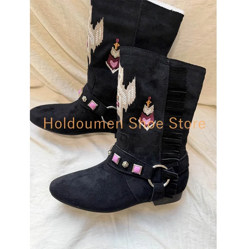 

Niche Exquisite Handmade Embroidered Round Toe Ankle Boots Suede Fashion Tassel Design Metal Buckle Slip On Flat Western Boots