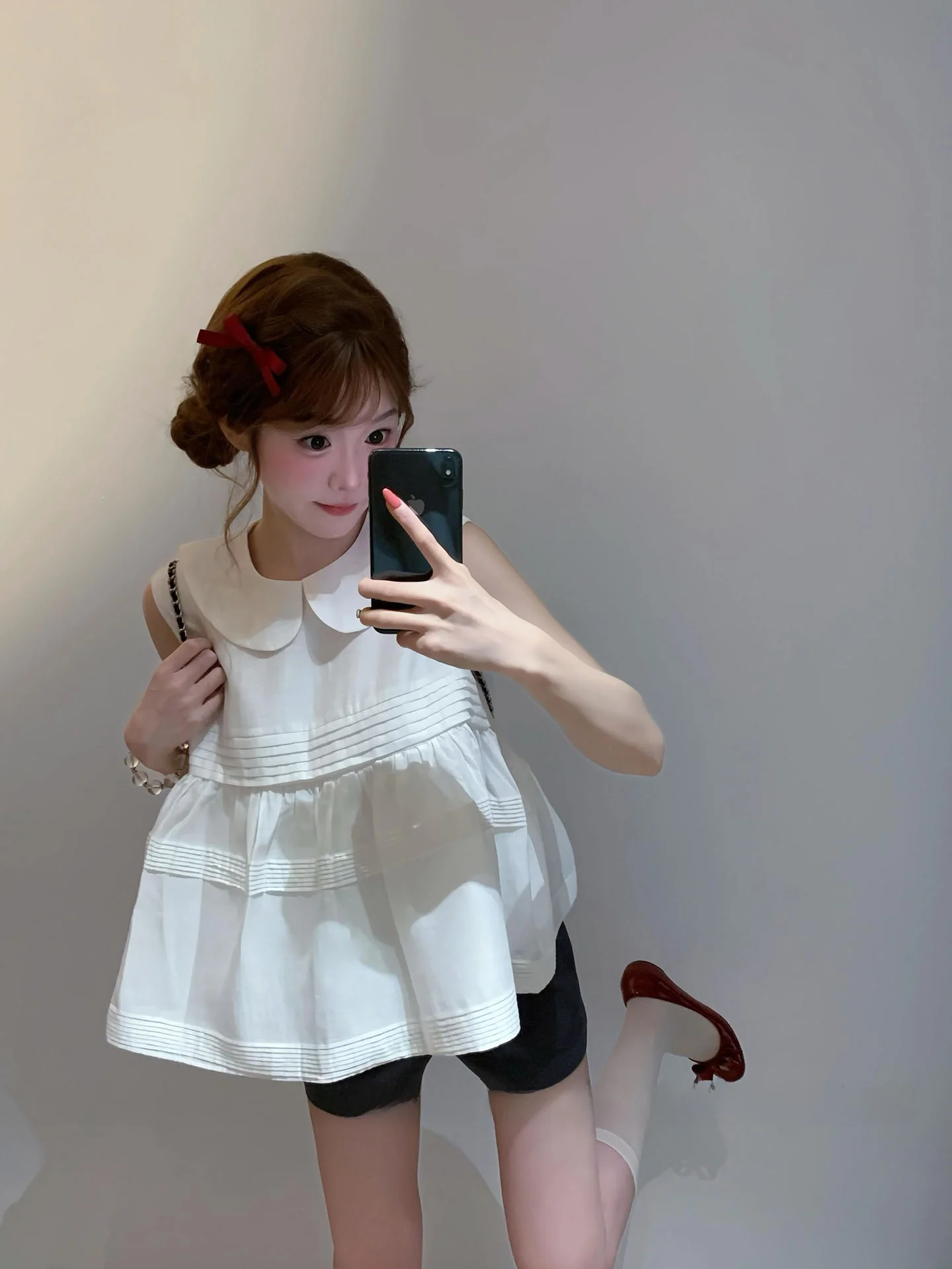 

White Doll Collar Sleeveless Shirt Women's Summer Loose Slimming Short A-Line Top French Style Loose Fit Pure Color Shirt