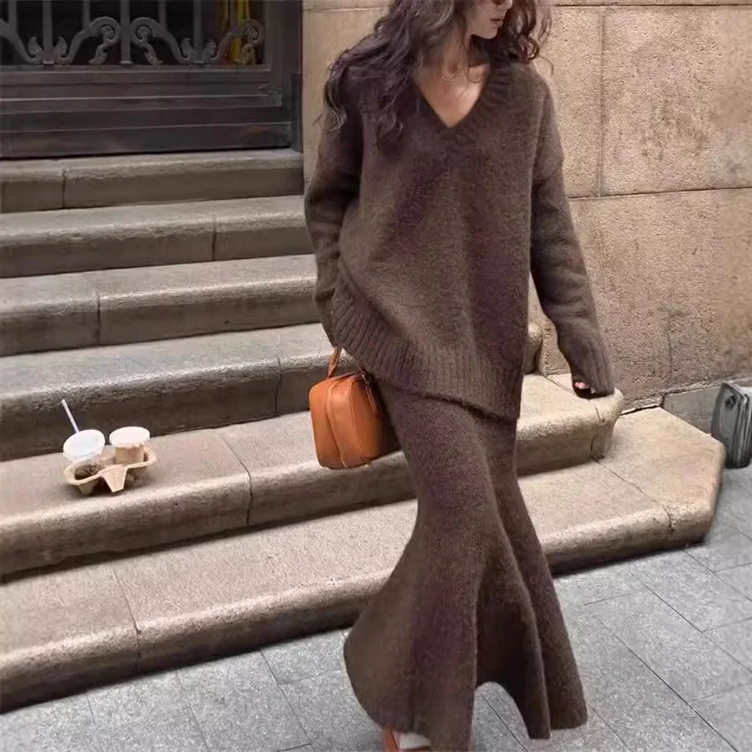 

French Knit Sweater Skirt Women's Set Vintage V Neck Pullover Fishtail Hip Half-body Skirt 2 Pcs Casual Comfortable Long Skirt