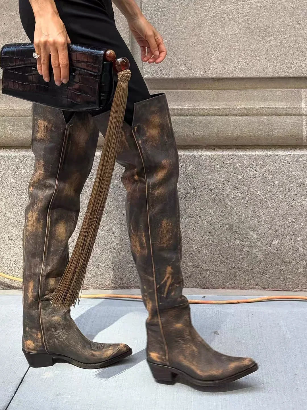Europe and America Women Vintage Distressed Leather Thigh High Western Boots Pointed Toe Retro Street  Fashion Over Knee Boots