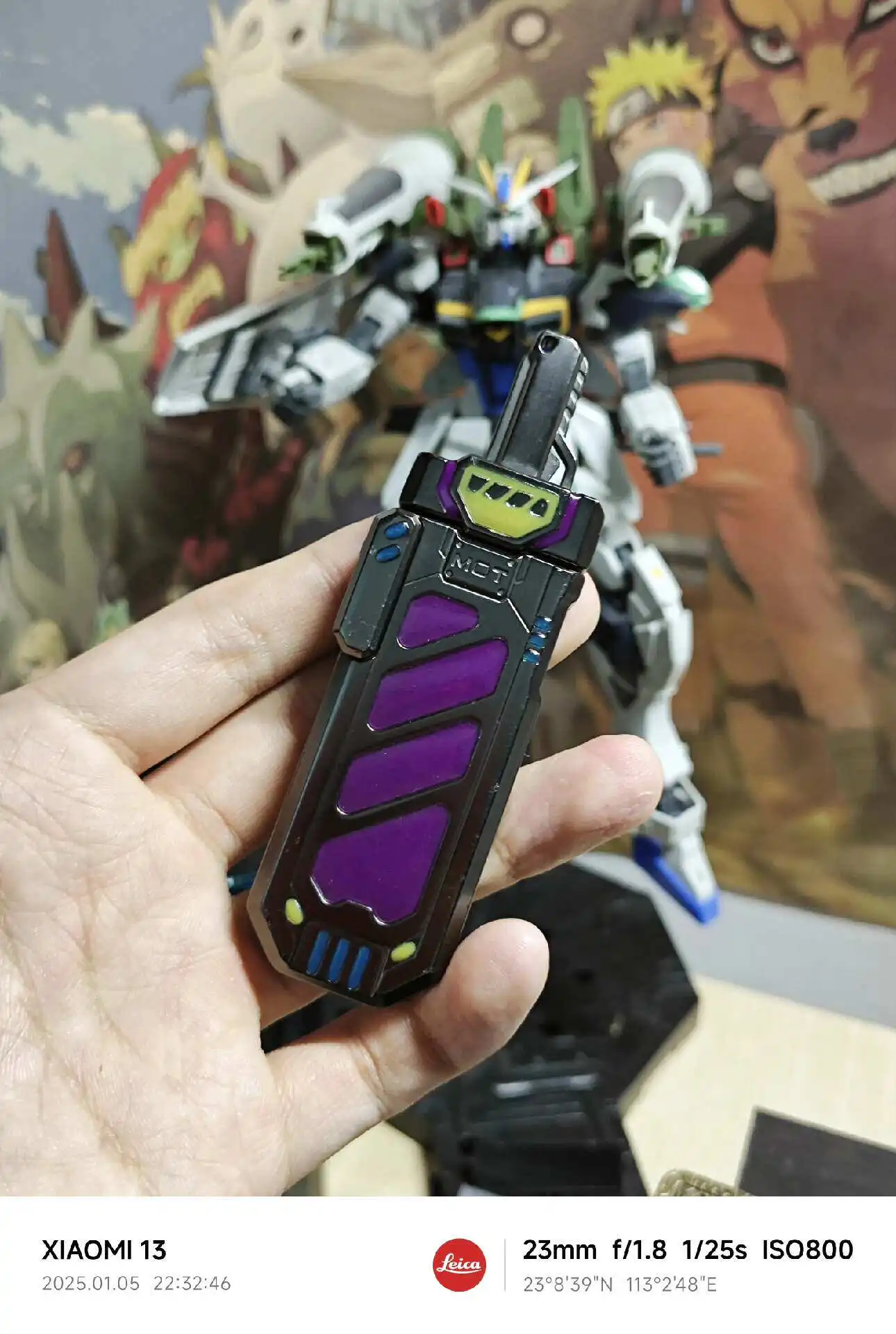 Used EDC Fingertip Gyro Beautiful Luminous Saw Sword Cracking Lake Sword Lake Lightsaber Edc Decompression Toy