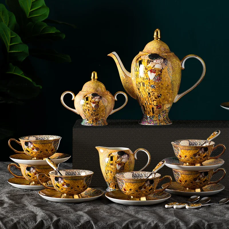 

European Tea Set Bone China Coffee Mug Vintage Premium English Afternoon Teapot Wedding Gift Coffee Cup Set
