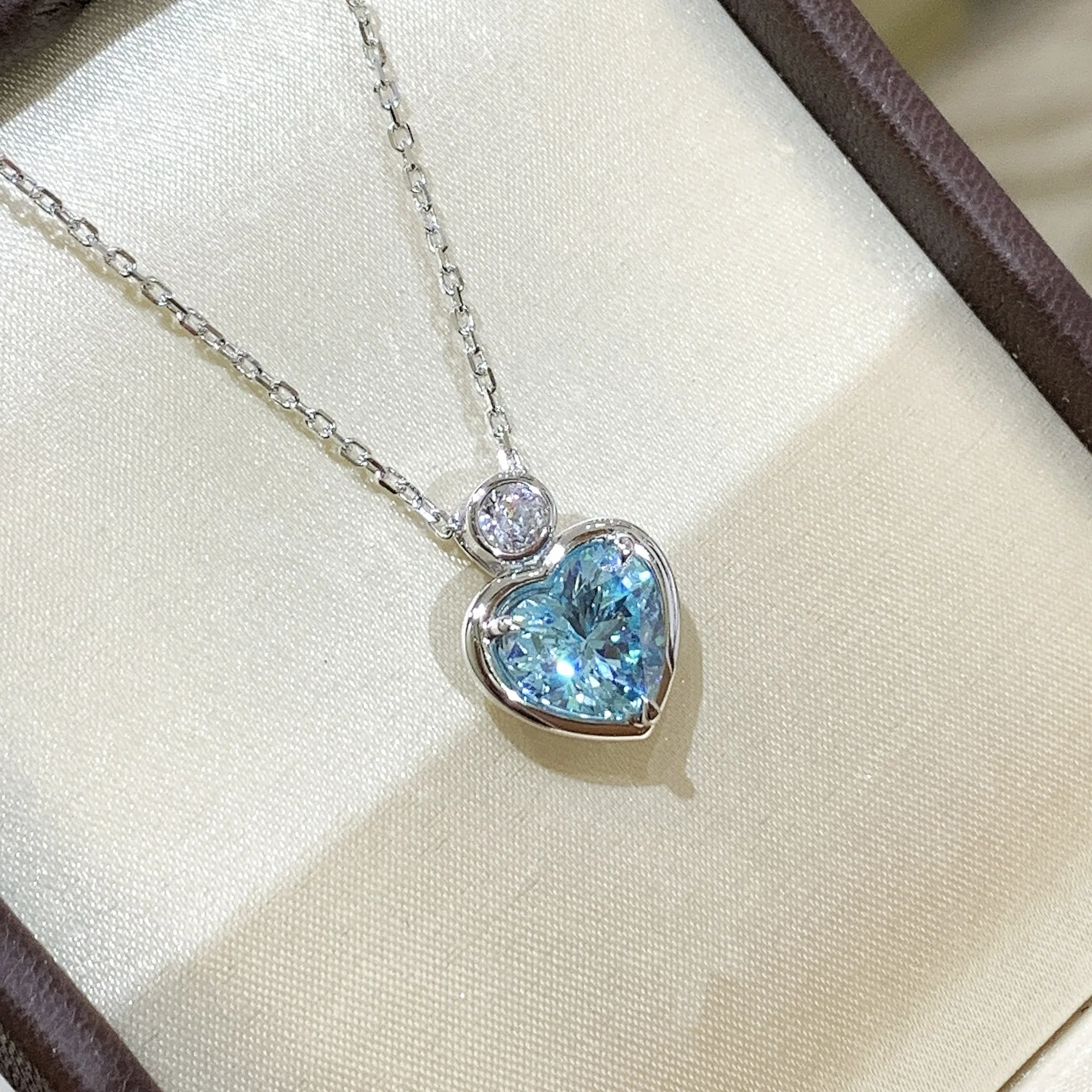 

100% стерлингового серебра 925 пробы, циркон AAA, ожерелья в форме сердца для женщин, ювелирные изделия