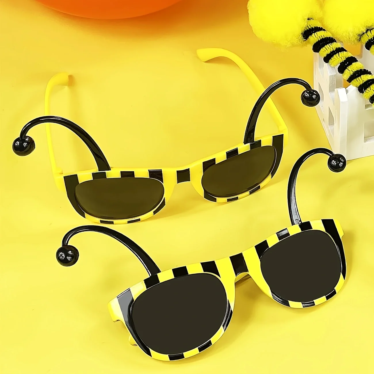 8-teiliges Set an Zubehör für ein Bienen-Rollenspielkostüm – Set aus Bienenantennen-Stirnband und Brille, Damen-Bienen-Tentakel-Stirnband – Detail 5