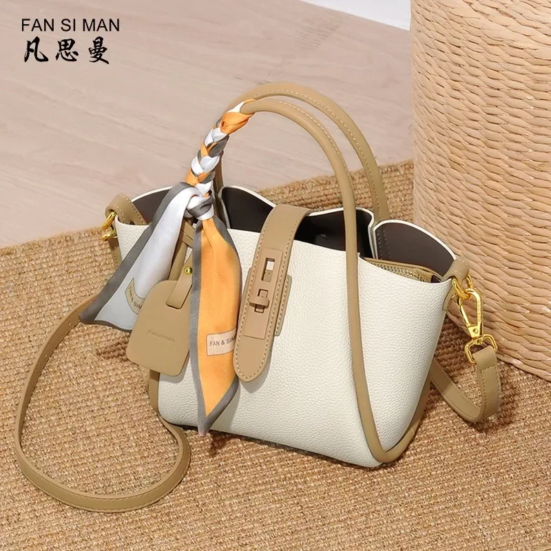 

Unique Simple Vintage Messenger Bag Casual Crossbody Handbag Elegant for Commuter Women Leisure