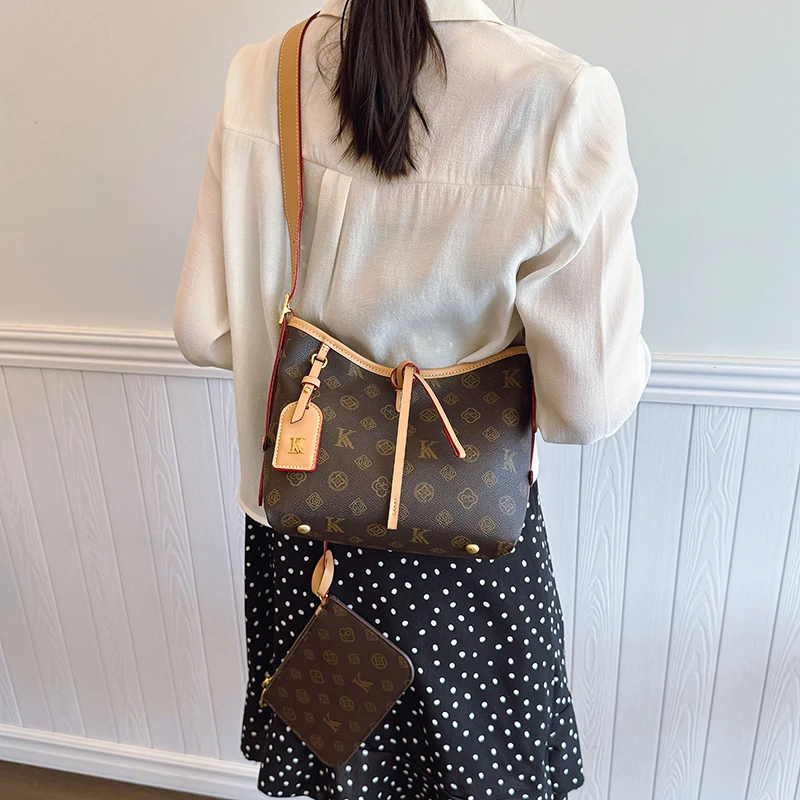 

Vintage Inspired Women's Messenger Bag - Top Grain Leather Handbags With Adjustable Buckle & Retro Charm