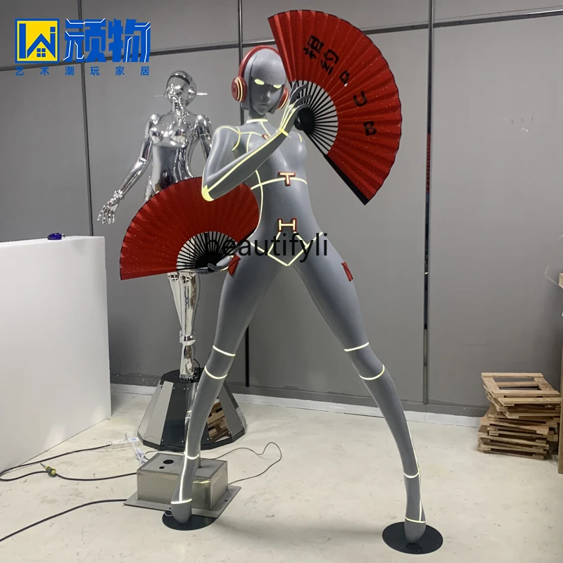 

New, fiberglass sculpture bar opens trendy decorative ornament